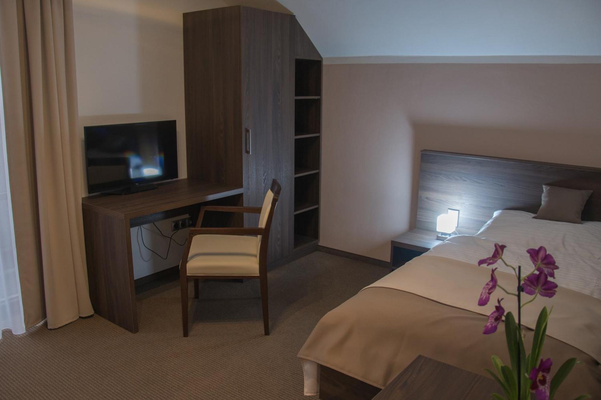 Restaurace A U Klásků Penzion 2*